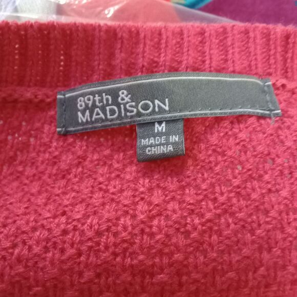 89th & Madison Vibrant Pink V-Neck Textured Pullover Sweater Size Medium - Picture 4 of 8